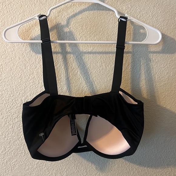 Victoria’s Secret very sexy pushup bling straps - Picture 2 of 3